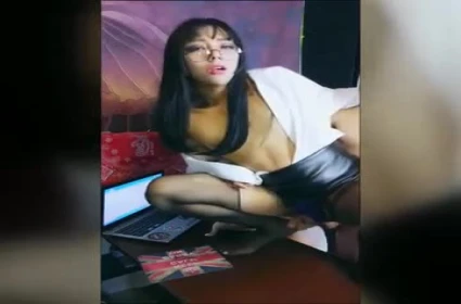 Chồng dẫn camera chứng minh vợ vụng trộm, dep trai chứng kiến tất cả